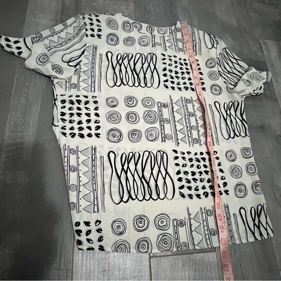 VTG 90s RENAISSANCE SPORTSWEAR Boxy Geometric Scribble Cream Black blouse S - Picture 9 of 12